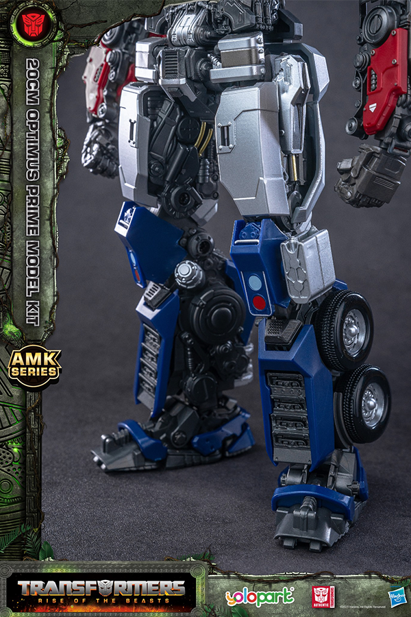 Optimus Prime 7.87" Advance Model Kit (AMK)